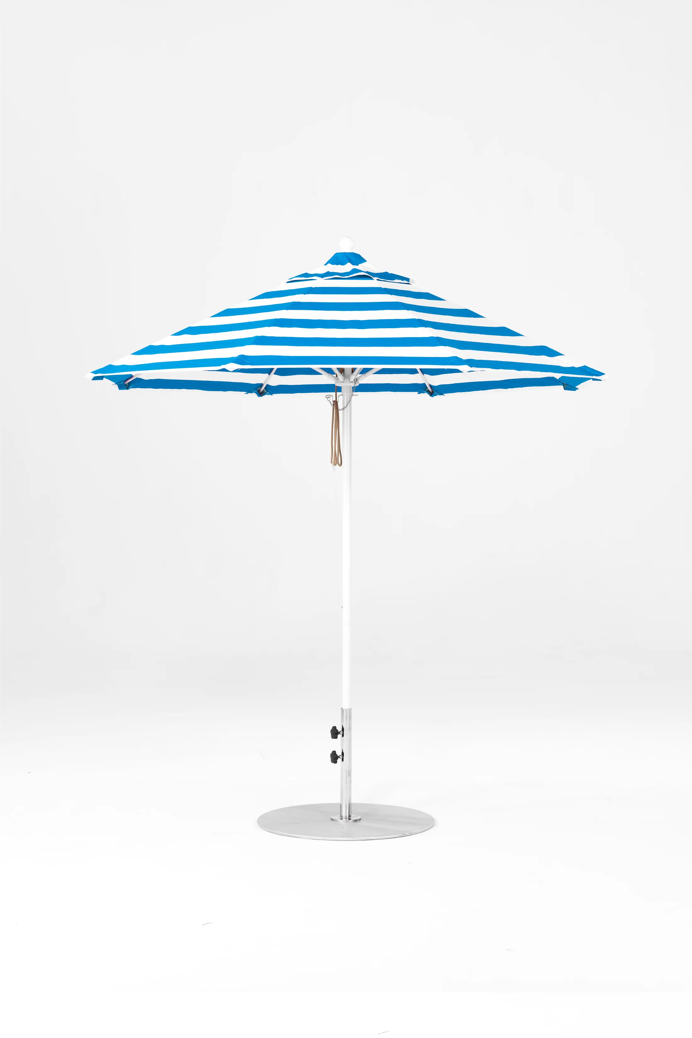 Frankford Monterey Aluminum 7.5 foot Pulley Lift Octagon Umbrella w/ Fiberglass Ribs